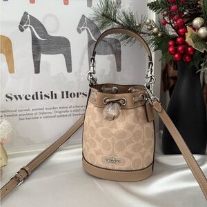 NWT Coach Mini Bucket Bag In Signature Canvas CW299